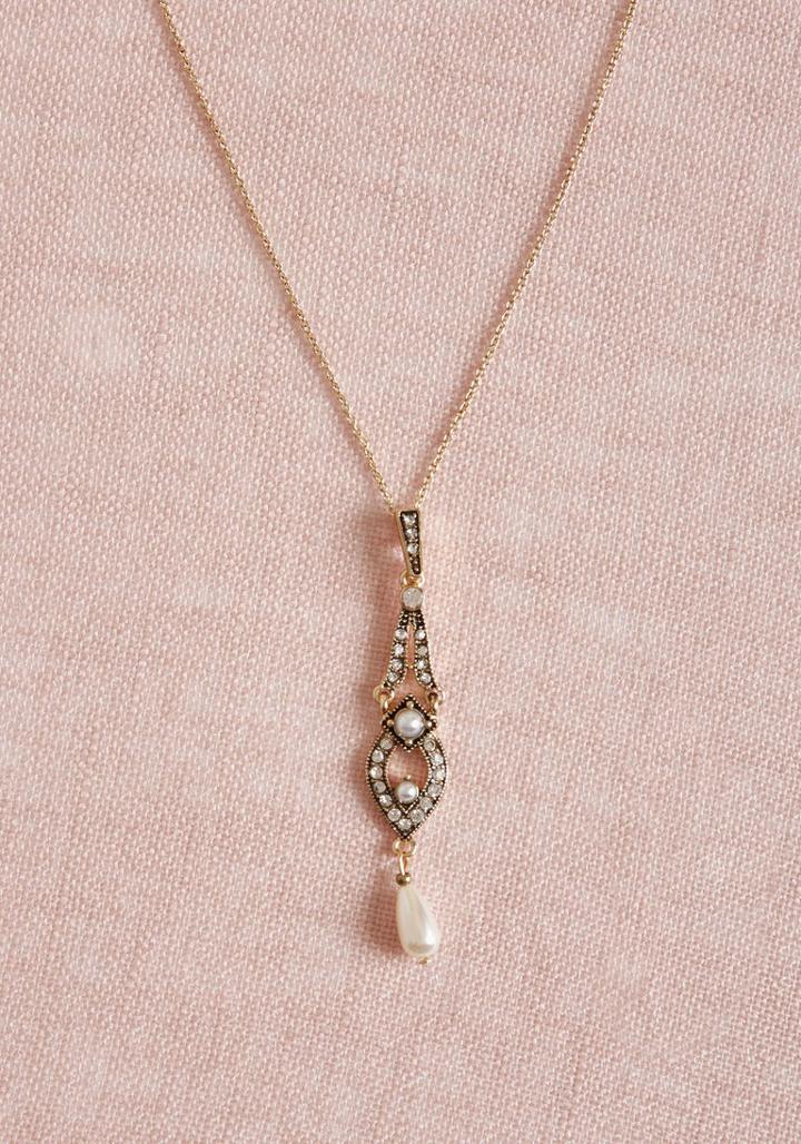 Modcloth Red Carpet Radiance Necklace