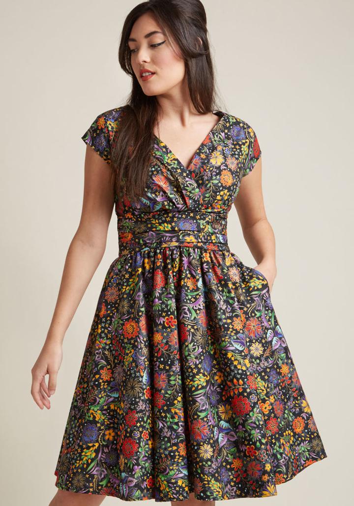 Retrolicious We're All Marvelous Here A-line Dress In Fiesta In 2x