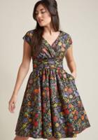 Retrolicious We're All Marvelous Here A-line Dress In Fiesta In 2x