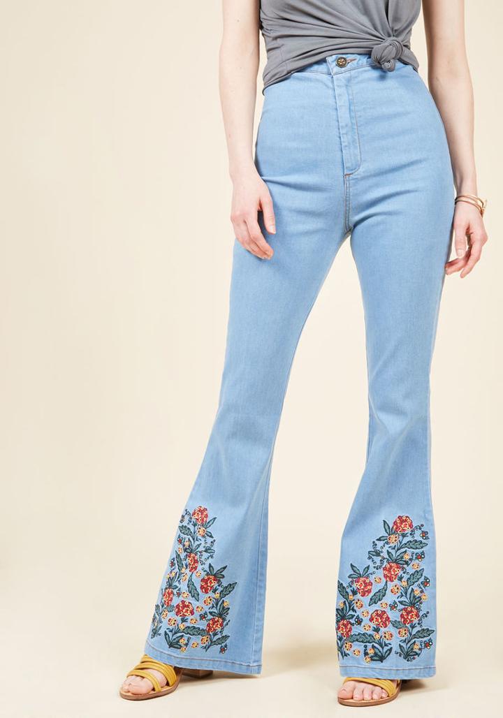  Floral I Know Flared Jeans In Xs