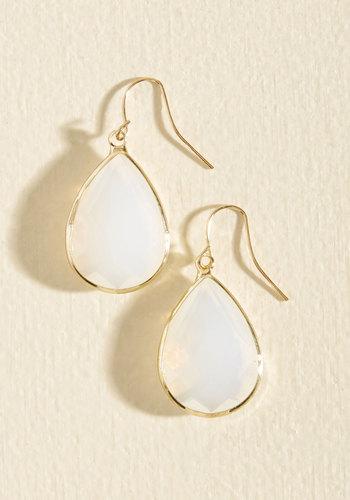  Receiving Drop Honors Earrings In Cloud