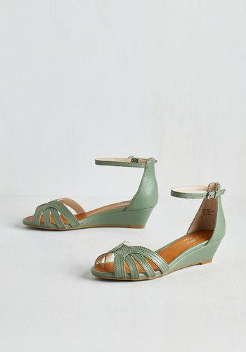 Seychelles Break Wedge In Sage