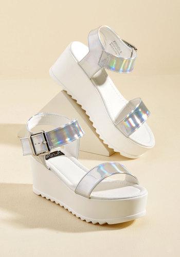  Flatform Fanatic Sandal In 9