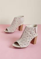 Modcloth Keep On Kickin' Leather Bootie In 40
