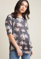 Modcloth Best Of Botanical Floral Top In Charcoal In 4x