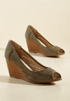  Come By It Comfortably Peep Toe Wedge In 9