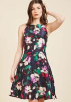  Woman Of The Party People Floral Dress In 8