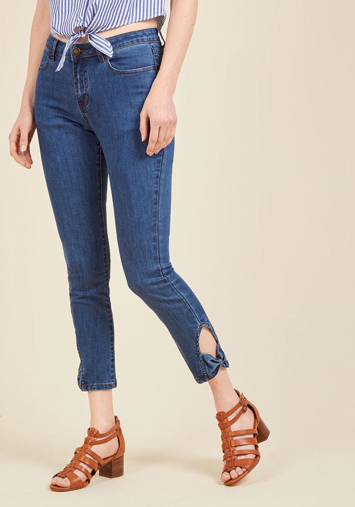  Happy Place Skinny Jeans In Mid Wash In Xxs