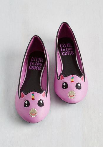 Yru Creature Presentation Flat In Unicorn