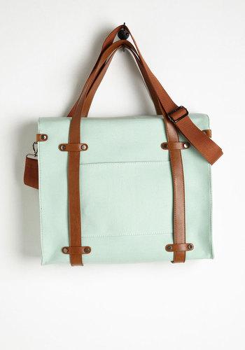 Andmnilaanthony Camp Director Tote In Mint