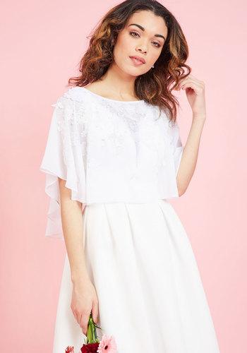  Voguely Veiled Cape In Xs