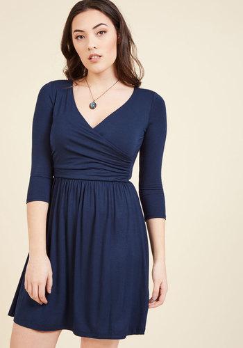 Everywhere You Flow Jersey Dress In Navy In S
