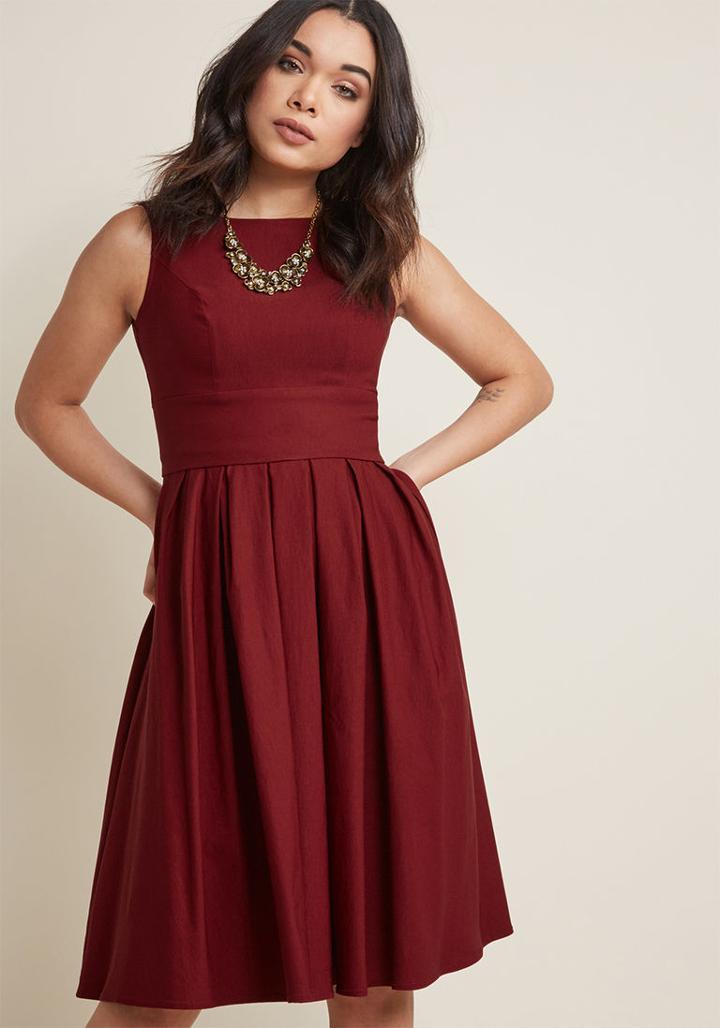 Modcloth Certified Stunner Midi Dress In Burgundy In Xl