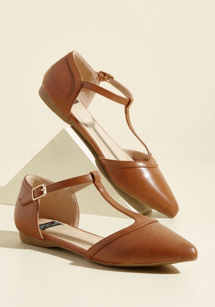 Modcloth Turn Back Prime Vegan Flat In Caramel