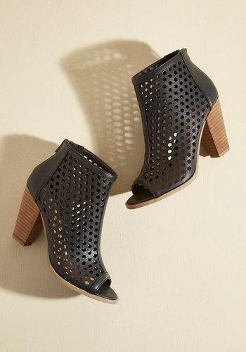  Cane To Me In A Dream Bootie In Black In 6
