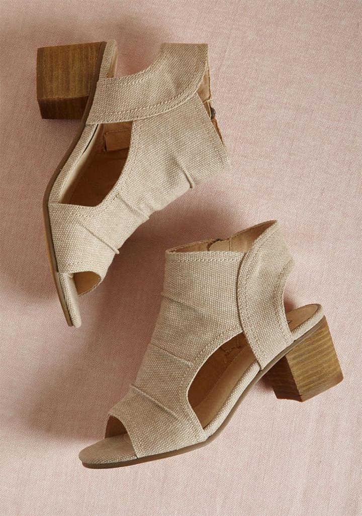 Modcloth Weekend Vibes Block Heel In 9.5