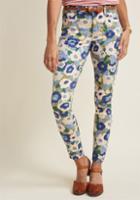 Modcloth Exuberant Intrigue Pants In Muted Bouquet In 2x