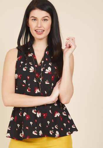 Great Gal In The Corner Office Floral Top In Black Bloom In S