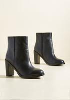  Gossip Leather Boot In Black In 8