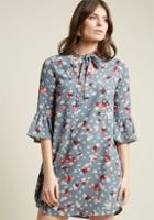 Modcloth Tie Neck Shift Dress With Bell Sleeves In 1x