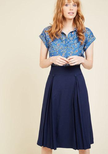  Pleats To Make Your Acquaintance Midi Skirt In L
