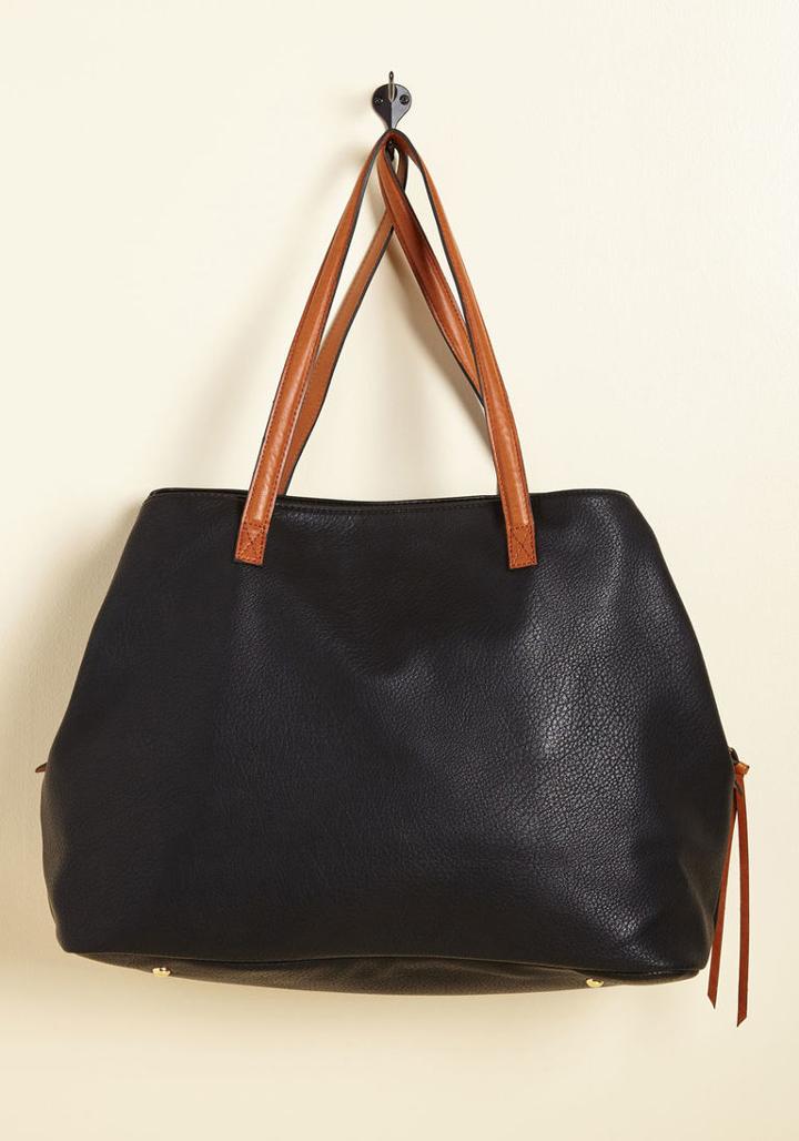 Modcloth Minutes Turn To Sections Bag In Black