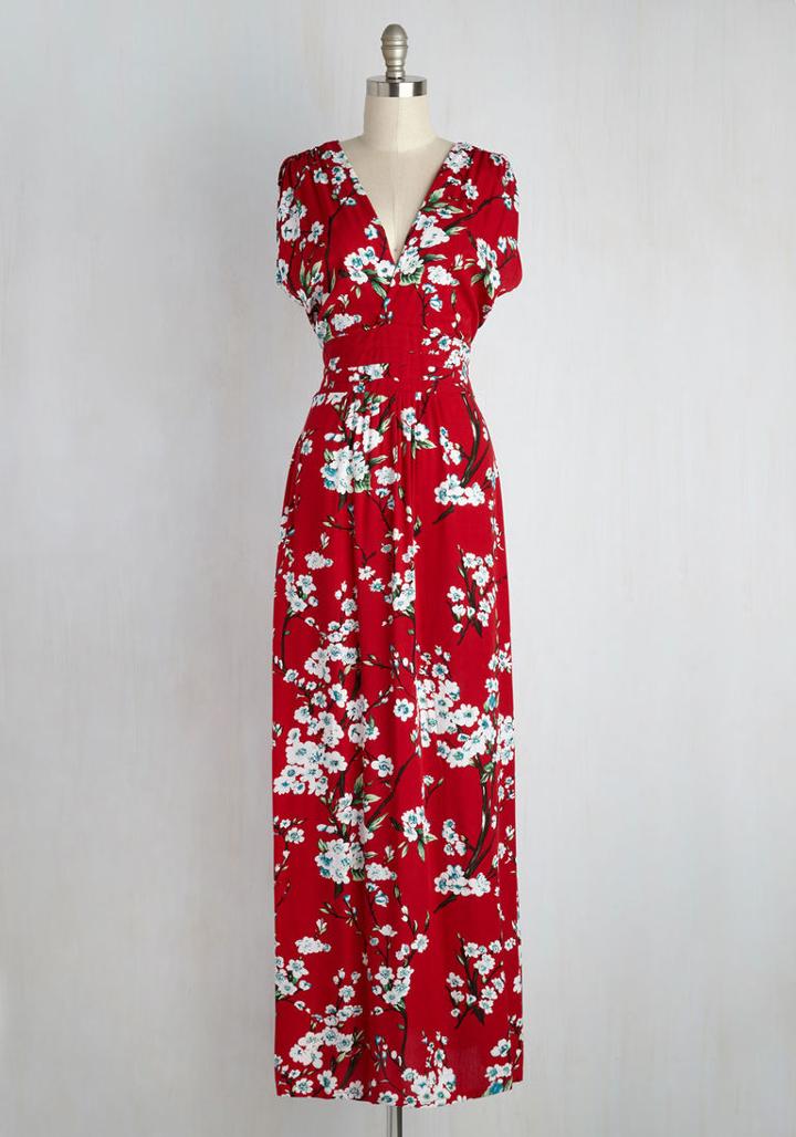 Modcloth Feeling Serene Maxi Dress In Ruby In M