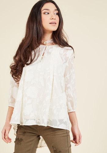  A Taste Of Tranquility Floral Top In M