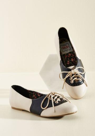 Bettiepage Study Buddies Oxford Flat In Black