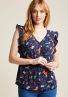 Modcloth Flutter Shoulder V-neck Top In Forest Critters In Xl