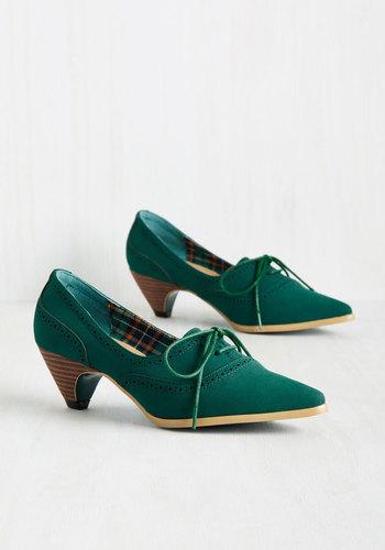  Exam Day Elegance Oxford Heel In Emerald In 37