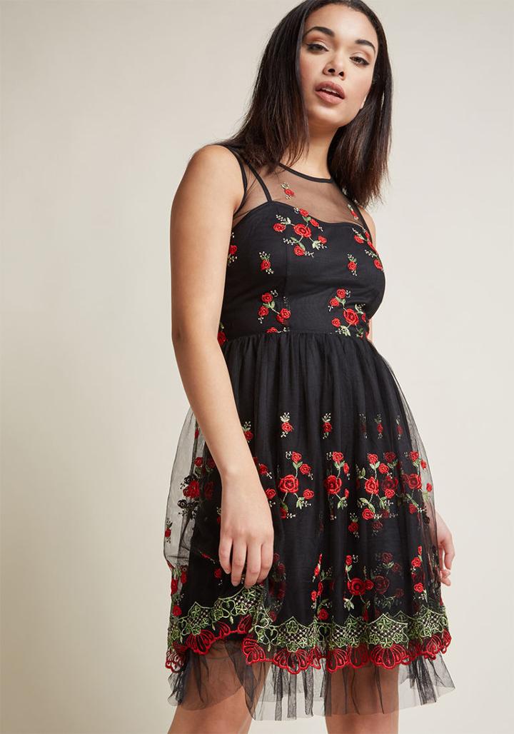 Modcloth Party Perfect Embroidered Dress In 4x