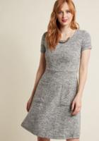 Modcloth With Certainty Short Sleeve Dress In Xs