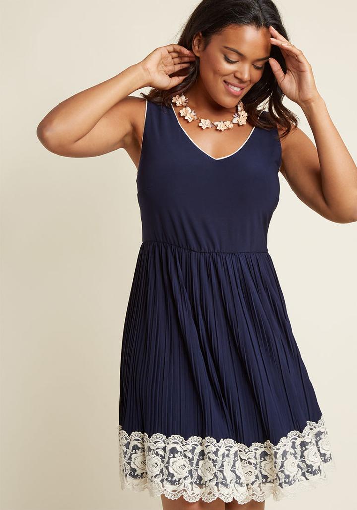 Modcloth Personal Essayist A-line Dress In Navy In L