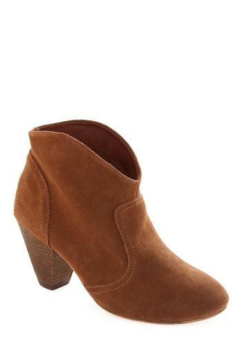 Rodeo So Refined Bootie in Brown