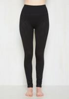 Modcloth Heed Your Warming Fleece-lined Leggings In Black Damask In L/xl