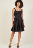 Modcloth Pull Up A Cherry A-line Dress In Noir In L