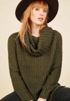 Modcloth Homecoming 'round The Mountain Sweater In Moss In 2x