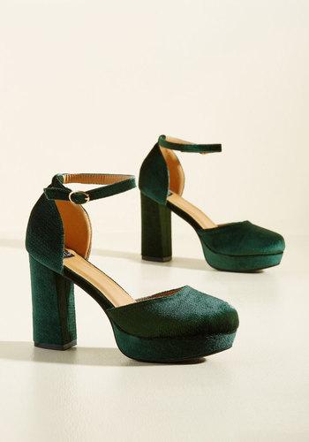  Go With The Stride Velvet Heel In Pine In 11