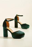  Go With The Stride Velvet Heel In Pine In 11
