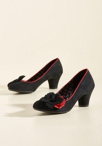  Rosette For Life Heel In Black In 37