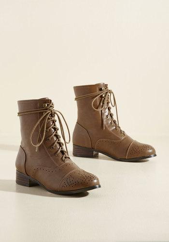  Flaunt Your Footwork Boot In Caramel In 6