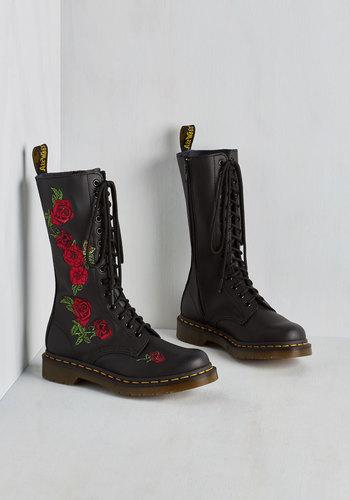 Drmartensairwairusallc Rose From The Ranks Boot
