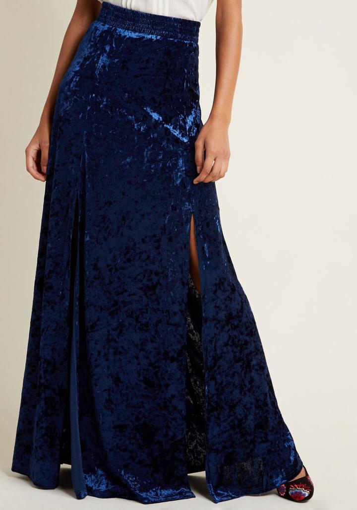 Bbaw170306a Every Time You Catch Your Reflection In This Midnight Blue Maxi Skirt, You'll Swoon Over Your Ensemble Anew! With A Comfy Elasticized Waistband And Sultry High Vents On Both Sides, This Crushed Velvet Separate Sure Is A Stunner.