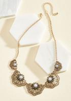  Happy Bunting Ground Necklace