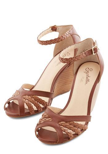 Seychelles Like A Lady Wedge In Whiskey