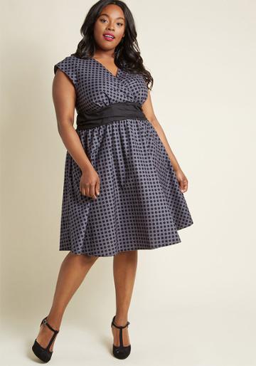 Retrolicious Pretty On The Park Bench A-line Dress In Dots In M