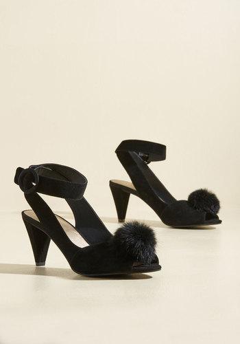  Seduce Suede Heel In Noir In 8.5