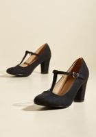  Spellbinding Stroll T-strap Heel In Onyx In 38