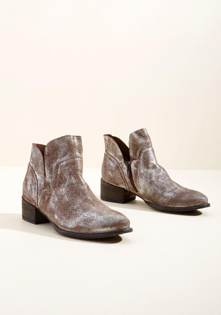 Seychelles Score Metallic Leather Bootie In 7